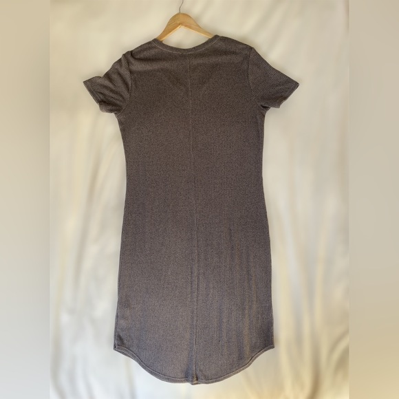 SOLD! Joe Fresh Dress 🩶 - Picture 3 of 3